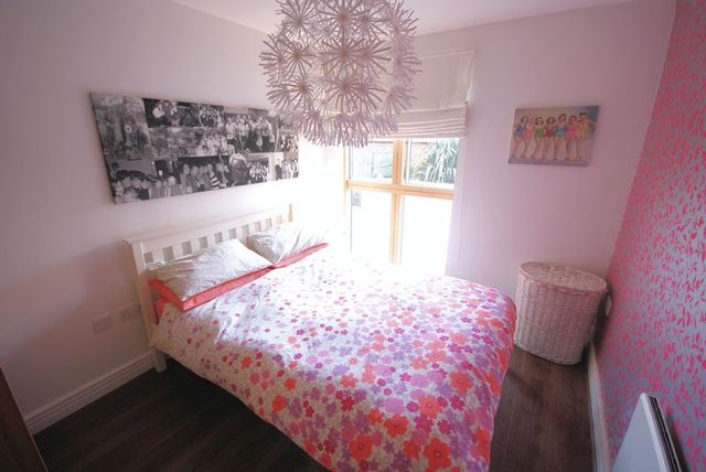  Image of 2 bedroom Flat for sale in Weevil Lane Gosport PO12 at Weevil Lane  Gosport, PO12 1FL