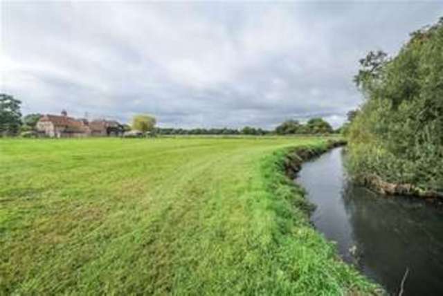  Image of 5 bedroom Detached house to rent in Wellhouse Lane Bramshill Hook RG27 at Hook, RG27 0RJ