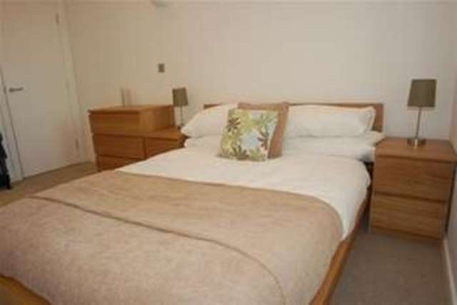  Image of 2 bedroom Property to rent in Wellington Street Leeds LS1 at Leeds, LS1 4JN