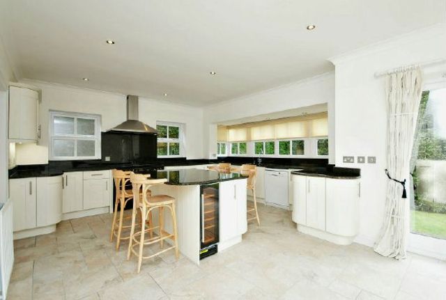  Image of 5 bedroom Detached house for sale in Oakwood Road Wentworth Virginia Water GU25 at Virginia Water, GU25 4RZ