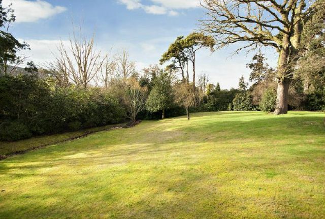  Image of 5 bedroom Detached house for sale in Oakwood Road Wentworth Virginia Water GU25 at Virginia Water, GU25 4RZ