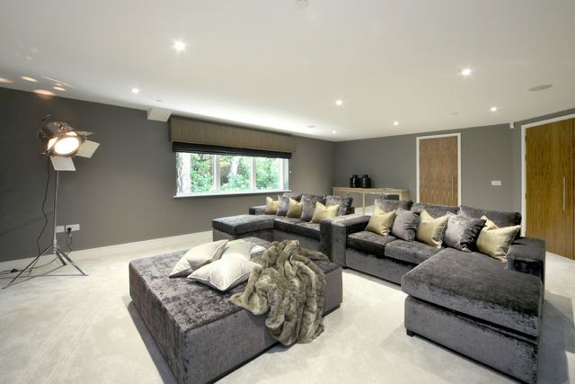 Image of 6 bedroom Detached house for sale in Spring Woods Wentworth Virginia Water GU25 at Virginia Water, GU25 4PW