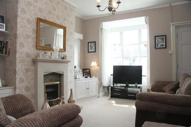  Image of 2 bedroom End of Terrace for sale in Wentworth Terrace Rawdon Leeds LS19 at Rawdon Leeds Rawdon, LS19 6PT
