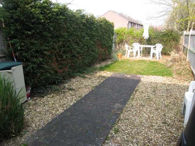  Image of 2 bedroom Terraced house to rent in Frome Road West End Southampton SO18 at Frome Road West End SOUTHAMPTON, SO18 3LJ