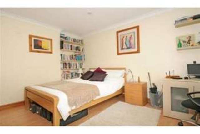  Image of 2 bedroom Detached house to rent in Halebourne Lane West End Woking GU24 at Woking, GU24 9QW