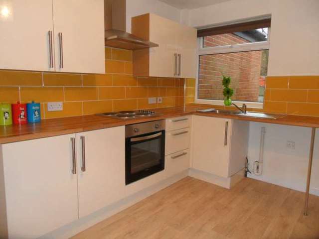  Image of 2 bedroom Terraced house to rent in West End Road Haydock St. Helens WA11 at West End Road  St Helens, WA11 0AE