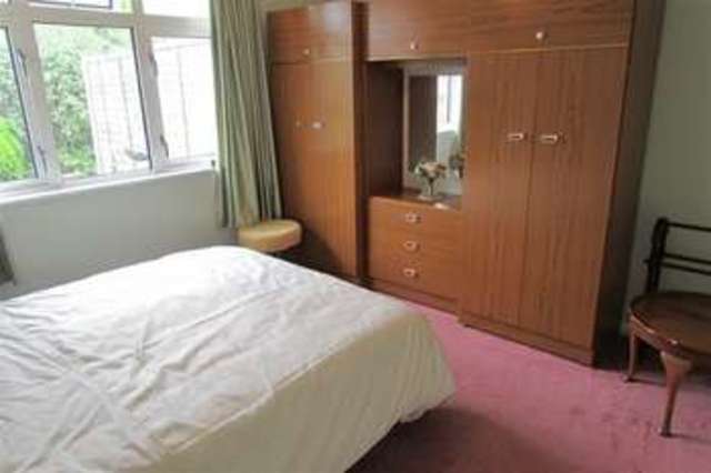  Image of 2 bedroom Detached house for sale in West End Street BA16 at Street, BA16 0LP