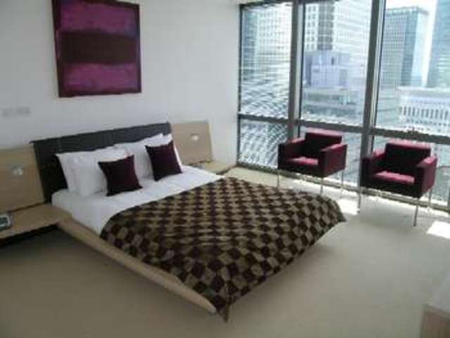  Image of 2 bedroom Flat to rent in Hertsmere Road London E14 at Canary Wharf  London, E14 4EG