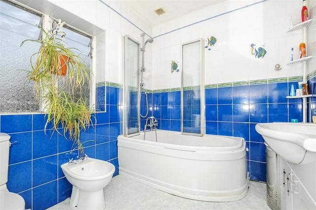  Image of 5 bedroom Detached house for sale in West Parade West Park Leeds LS16 at Leeds  Tinshill, LS16 5AZ