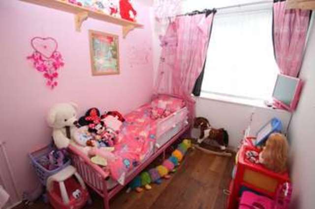  Image of 4 bedroom Terraced house for sale in Eastbury Avenue Plymouth PL5 at West Park Plymouth Devon, PL5 2NB