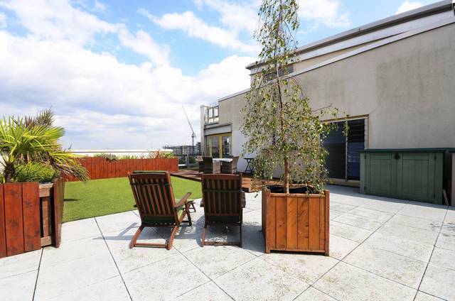  Image of 2 bedroom Flat for sale in West Parkside London SE10 at West Parkside  Greenwich, SE10 0QF