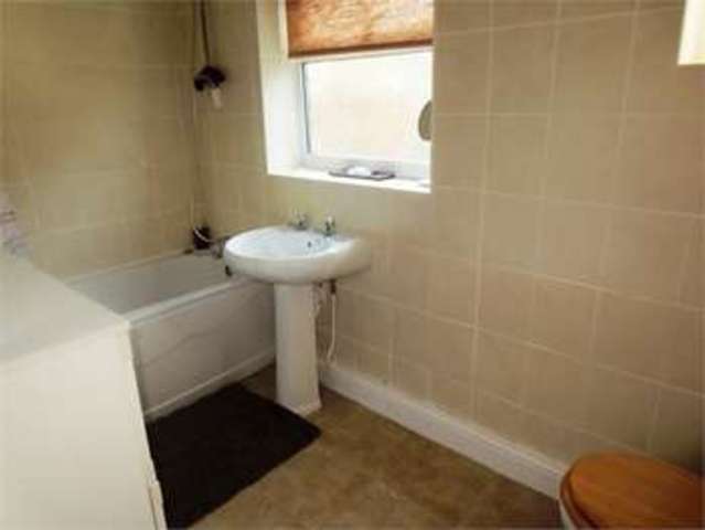  Image of 1 bedroom Apartment for sale in West Road Shoeburyness Southend-on-Sea SS3 at West Road Shoeburyness Shoeburyness, SS3 9DR