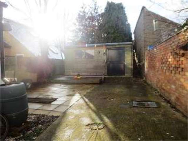  Image of 1 bedroom Apartment for sale in West Road Shoeburyness Southend-on-Sea SS3 at West Road Shoeburyness Shoeburyness, SS3 9DR