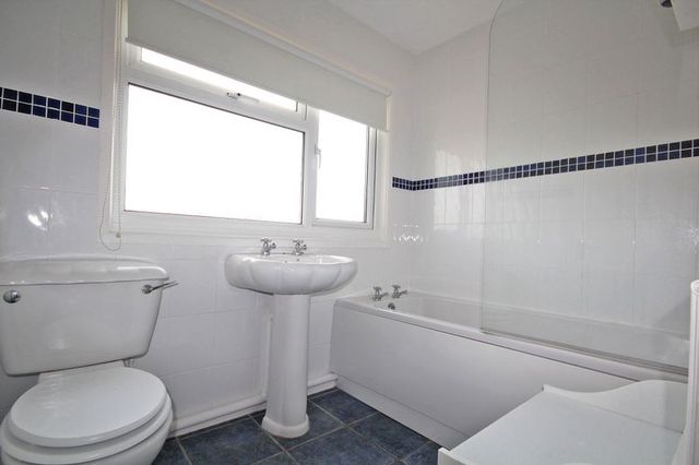  Image of 3 bedroom Detached house for sale in Gurnays Mead West Wellow Romsey SO51 at Gurnays Mead West Wellow Romsey, SO51 6GB