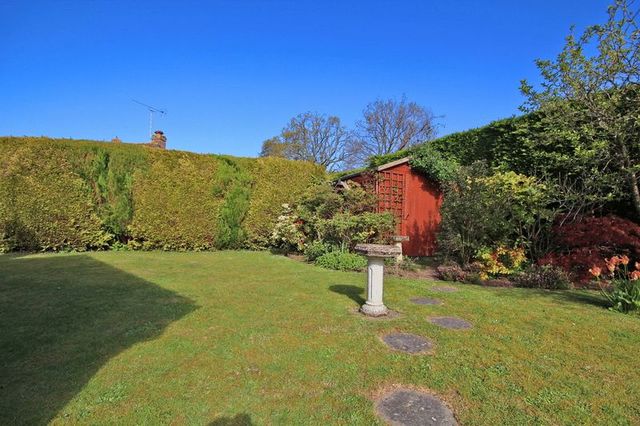  Image of 3 bedroom Detached house for sale in Buttons Lane West Wellow Romsey SO51 at Buttons Lane West Wellow Romsey, SO51 6BR