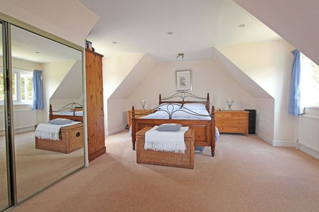  Image of 4 bedroom Detached house for sale in Lower Common Road West Wellow Romsey SO51 at Lower Common Road West Wellow Romsey, SO51 6BT