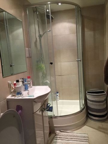  Image of 1 bedroom Flat to rent in Westbourne Terrace Road London W2 at Westbourne Terrace Road  London, W2 6NG