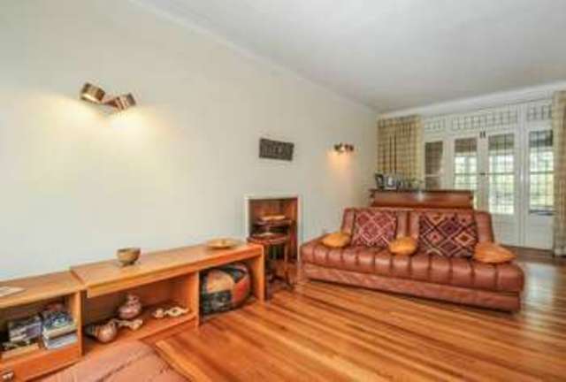  Image of 5 bedroom Detached house for sale in Westbury Road Northwood HA6 at Northwood, HA6 3DB