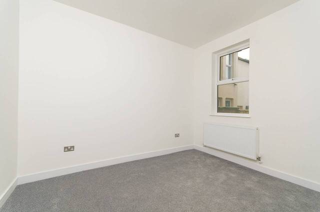  Image of 3 bedroom Detached house for sale in Westerdale Road London SE10 at Westerdale Road  Greenwich, SE10 0LW