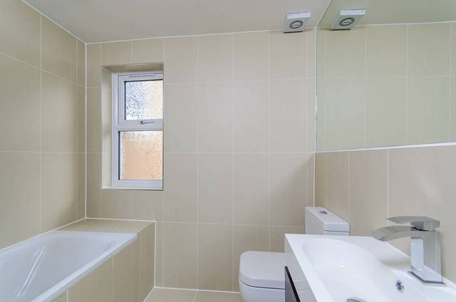  Image of 3 bedroom Detached house for sale in Westerdale Road London SE10 at Westerdale Road  Greenwich, SE10 0LW