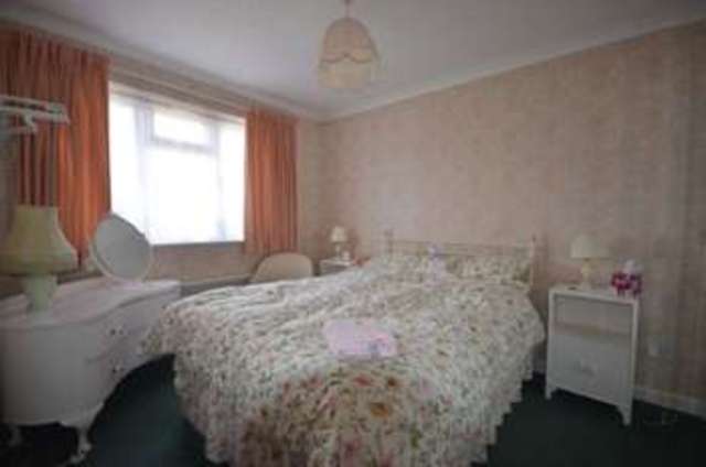  Image of 4 bedroom Detached house for sale in Elm Court Starcross Exeter EX6 at Western Drive  Starcross, EX6 8EN