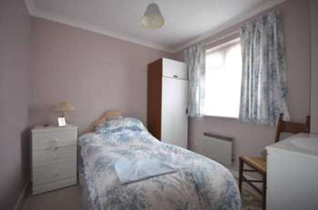  Image of 4 bedroom Detached house for sale in Elm Court Starcross Exeter EX6 at Western Drive  Starcross, EX6 8EN