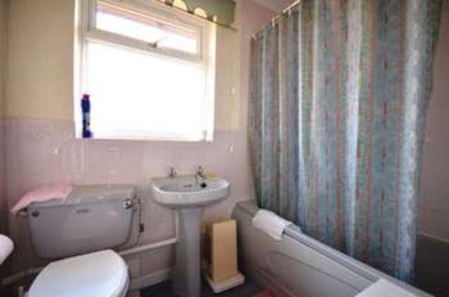  Image of 4 bedroom Detached house for sale in Elm Court Starcross Exeter EX6 at Western Drive  Starcross, EX6 8EN