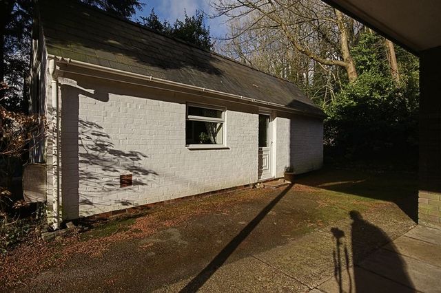 Image of 3 bedroom Detached house for sale in Western Valley Road Rogerstone Newport NP10 at Western Valley Road Rogerstone Newport, NP10 9DS