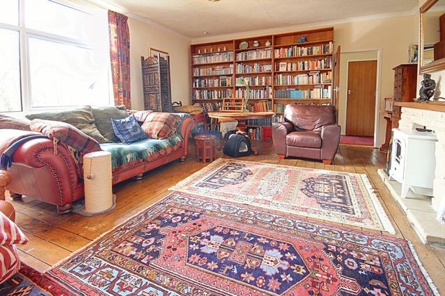  Image of 3 bedroom Detached house for sale in Western Valley Road Rogerstone Newport NP10 at Western Valley Road Rogerstone Newport, NP10 9DS