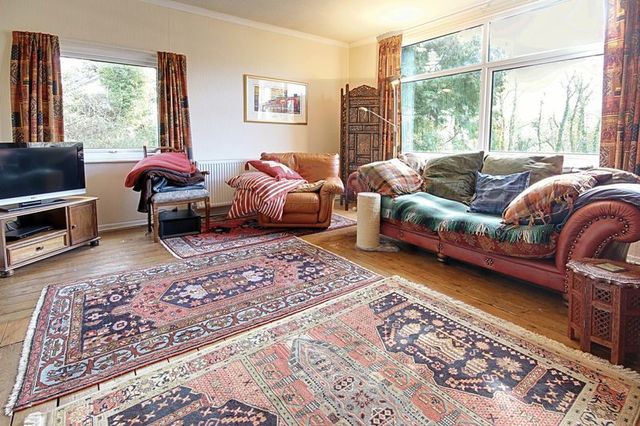 Image of 3 bedroom Detached house for sale in Western Valley Road Rogerstone Newport NP10 at Western Valley Road Rogerstone Newport, NP10 9DS