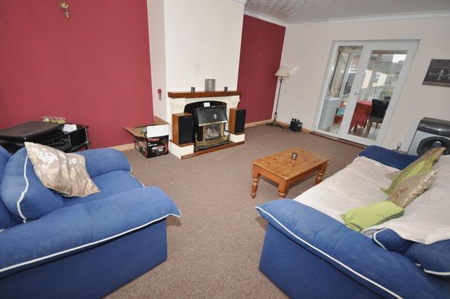  Image of 3 bedroom Terraced house for sale in Westfield Road Trowbridge BA14 at Westfield Road  Trowbridge, BA14 9JN
