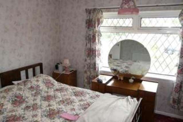  Image of 3 bedroom Semi-Detached house for sale in Westlands Drive Allerton Bradford BD15 at Allerton Bradford Sandy Lane, BD15 7BA