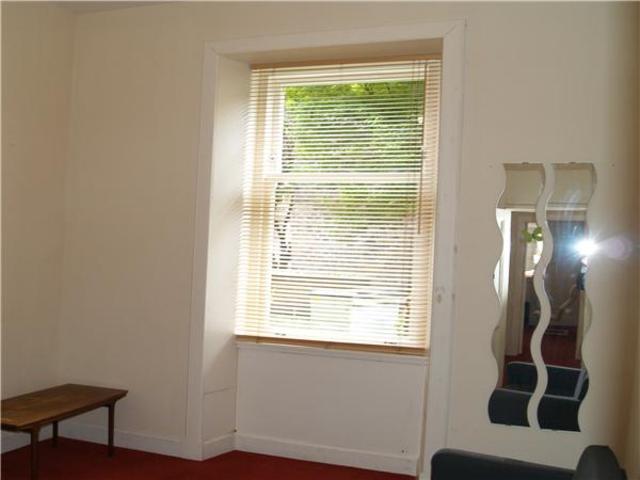  Image of 1 bedroom Flat to rent in Westmoreland Street Glasgow G42 at Govanhill Glasgow Glasgow, G42 8LJ