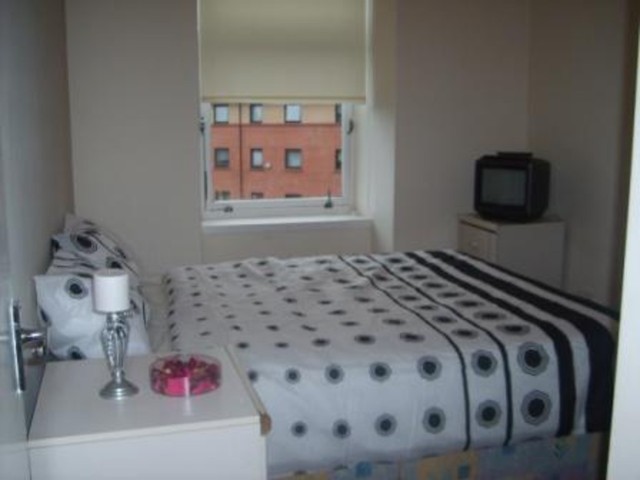  Image of 1 bedroom Flat to rent in Westmuir Street Glasgow G31 at Parkhead Glasgow Glasgow, G31 5BJ