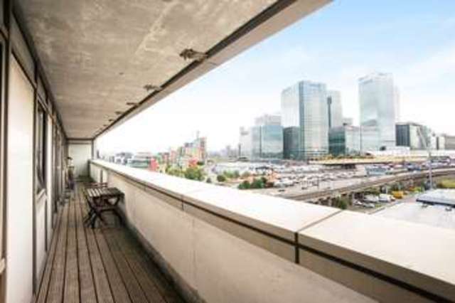  Image of 2 bedroom Flat for sale in Prestons Road London E14 at 4 Prestons Road  London, E14 9EL