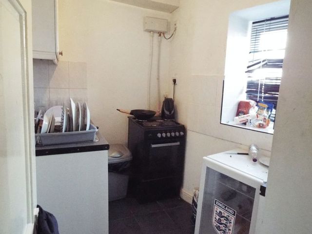  Image of Property for sale in Whieldon Road Fenton Stoke-on-Trent ST4 at Whieldon Road Fenton Stoke-On-Trent, ST4 4JT
