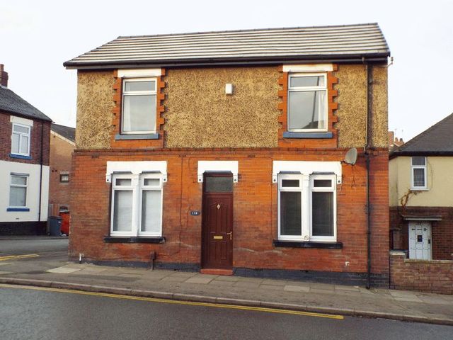  Image of 4 bedroom Detached house for sale in Whieldon Road Fenton Stoke-on-Trent ST4 at Whieldon Road  Stoke-On-Trent, ST4 4JG