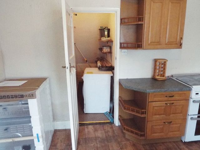  Image of 4 bedroom Detached house for sale in Whieldon Road Fenton Stoke-on-Trent ST4 at Whieldon Road  Stoke-On-Trent, ST4 4JG