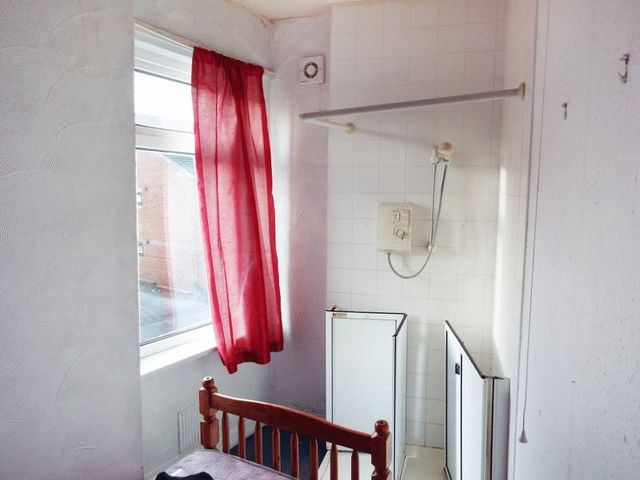  Image of 4 bedroom Detached house for sale in Whieldon Road Fenton Stoke-on-Trent ST4 at Whieldon Road  Stoke-On-Trent, ST4 4JG