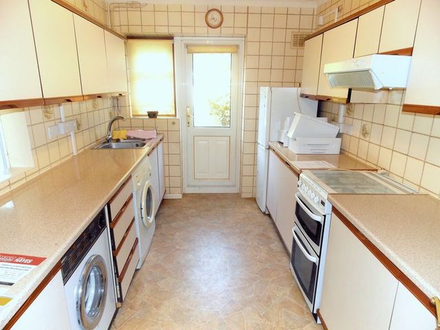  Image of 1 bedroom Property to rent in Whitehall Road Uxbridge UB8 at Whitehall Road  Uxbridge, UB8 2DQ