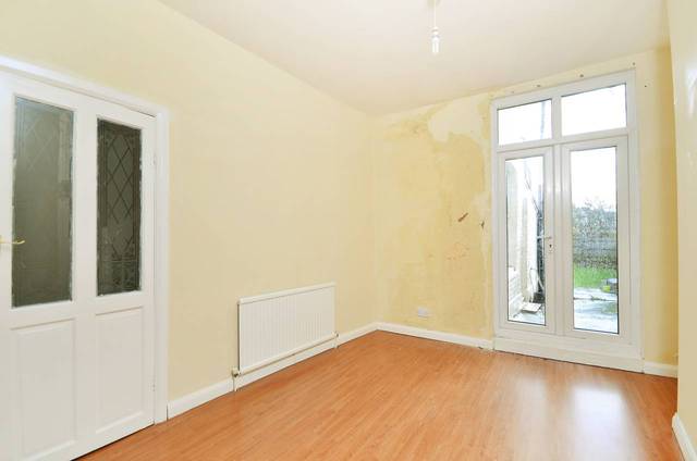  Image of 3 bedroom Detached house for sale in Whitehorse Lane London SE25 at Whitehorse Lane  South Norwood, SE25 6UX