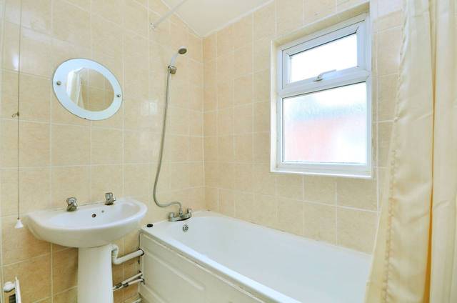  Image of 3 bedroom Detached house for sale in Whitehorse Lane London SE25 at Whitehorse Lane  South Norwood, SE25 6UX