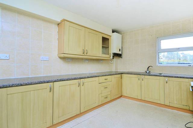  Image of 3 bedroom Detached house for sale in Whitehorse Lane London SE25 at Whitehorse Lane  South Norwood, SE25 6UX