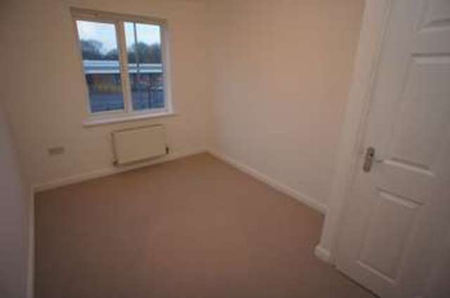  Image of 2 bedroom Flat to rent in Whitmore Way Basildon SS14 at Whitmore Way  Basildon, SS14 2GE