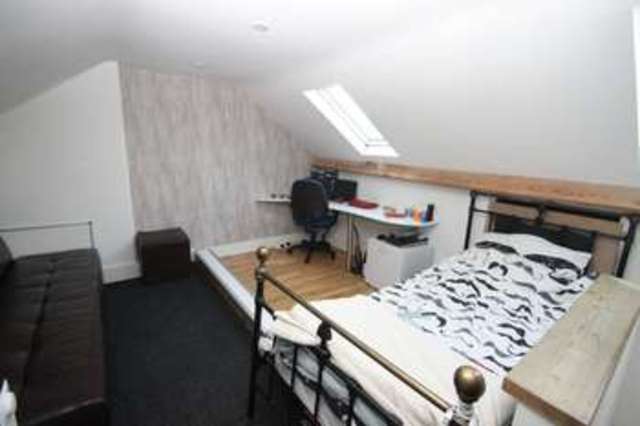  Image of 3 bedroom Semi-Detached house for sale in Highclere Gardens Plymouth PL6 at Widewell Plymouth Devon, PL6 7EB