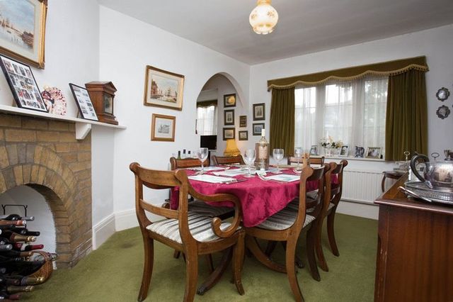  Image of 4 bedroom Detached house for sale in London Road Widley Waterlooville PO7 at London Road Widley Waterlooville, PO7 5AG