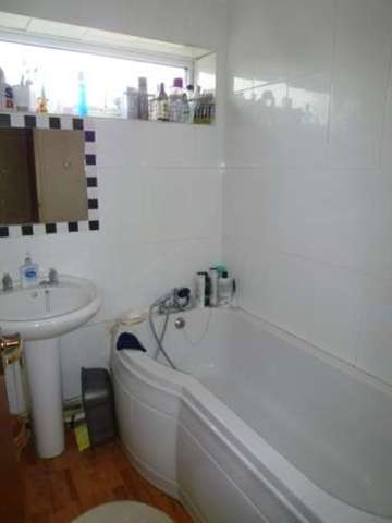  Image of 2 bedroom Semi-Detached house to rent in Williams Close Hanslope Milton Keynes MK19 at Milton Keynes, MK19 7BP