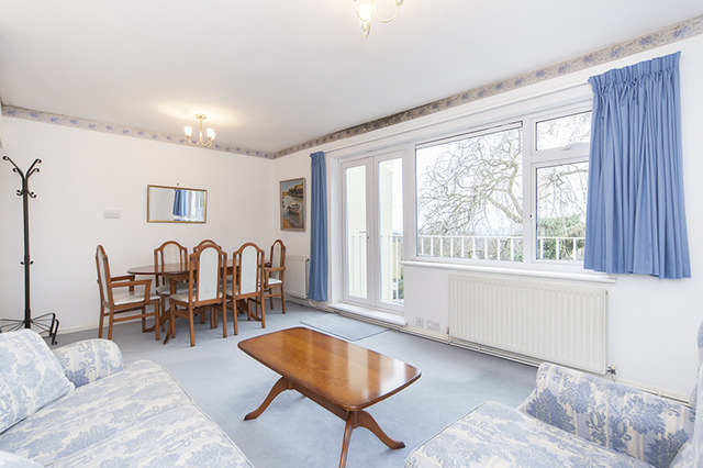  Image of 2 bedroom Flat to rent in Willowmead Close London W5 at Ealing W5 London, W5 1PT
