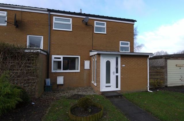  Image of 3 bedroom Detached house for sale in Willow Road Leyland PR26 at Willow Road Ulnes Walton Leyland, PR26 8NP
