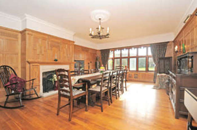  Image of 5 bedroom Detached house for sale in Tamarisk Way East Preston Littlehampton BN16 at East Preston West Sussex East Preston, BN16 2TE